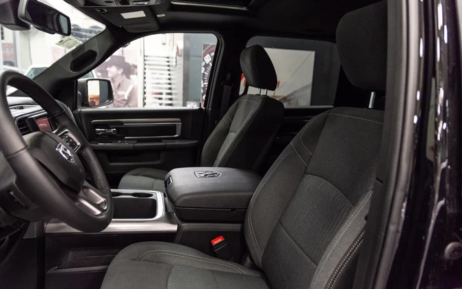Dodge RAM cena 319900 przebieg: 10, rok produkcji 2023 z Nowy Dwór Mazowiecki małe 466